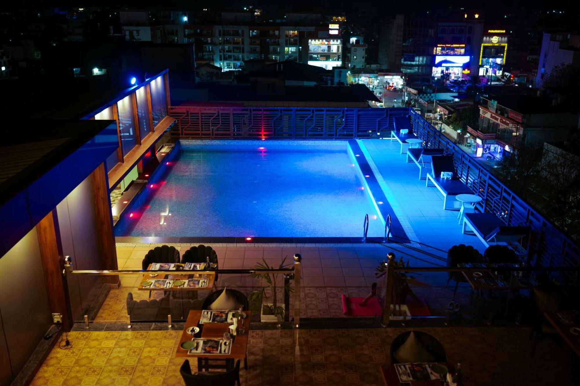 Effotel By Sayaji Dehradun Exterior photo